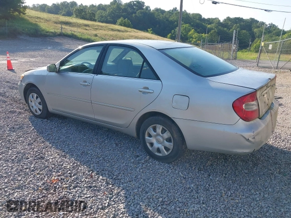 2004 Toyota Camry LE z VIN 4T1BE32K64U939657, wystawiony jako IAAI lot #42539274 z przebiegiem 271 429 mil mil oraz . Historia ofert i sprzedaży dostępna na DreamBid. Obrazek 3.