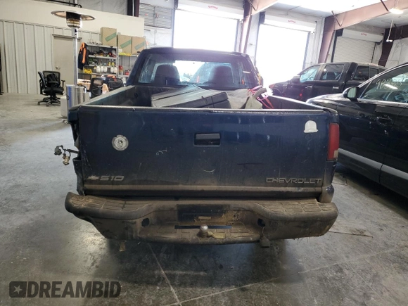 2000 Chevrolet S-10 LS with VIN 1GCCS195XYK234688, listed as a Copart auction lot 87216574 with Not Provided miles and Salvage Title. Bid and sale history available at DreamBid. Image 6.