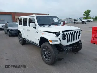 2022 Jeep Wrangler Unlimited Sahara with VIN 1C4HJXEN9NW190351, listed as a IAAI auction lot 42741722 with 40,794 mi miles and . Bid and sale history available at DreamBid. Image 1.