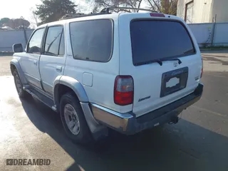 1997 Toyota 4Runner Limited with VIN JT3GN87RXV0028578, listed as a IAAI auction lot 41468199 with 305,731 mi miles. Bid and sale history available at carsss.com. Image 3.