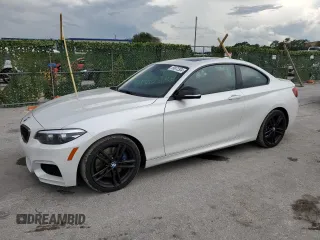2020 BMW 2 Series M240i with VIN WBA2J5C0XL7E55318, listed as a Copart auction lot 59972304 with 37,423 mi miles and Non Repairable. Bid and sale history available at carsss.com. Image 1.