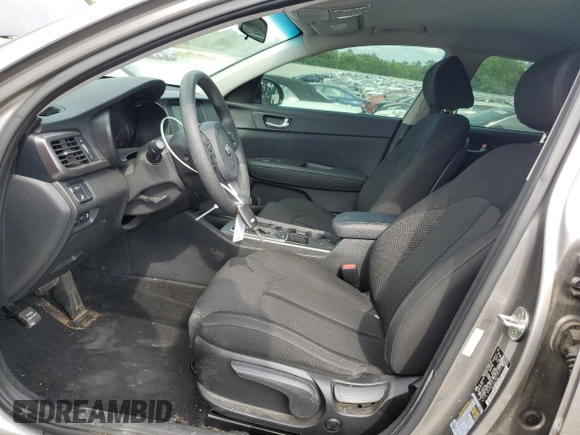 2018 Kia Optima LX z VIN 5XXGT4L30JG263799, wystawiony jako Copart lot #55140215 z przebiegiem 41 982 mil mil oraz Szkoda całkowita • Salvage title. Historia ofert i sprzedaży dostępna na DreamBid. Obrazek 7.