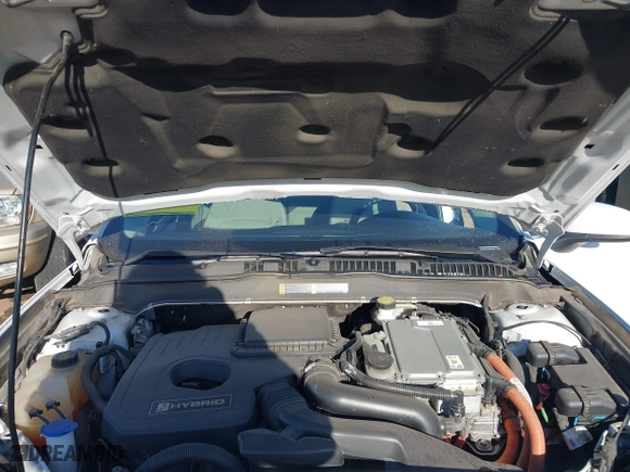 2018 Ford Fusion Hybrid S with VIN 3FA6P0UU0JR204324, listed as a IAAI auction lot 41312303 with 100,527 mi miles. Bid and sale history available at carsss.com. Image 10.