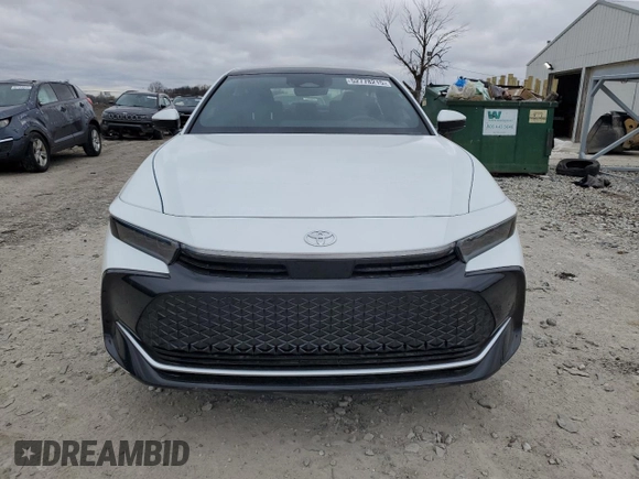 2024 Toyota Crown XLE с VIN JTDAAAAF7R3019666, выставлен на аукционе Copart как лот 52778215 с пробегом 1 096 миль миль и Списание • Salvage title. История ставок и продаж доступна на DreamBid. Изображение 5.