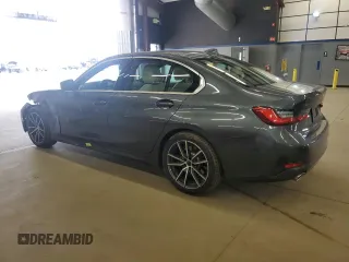 2021 BMW 3 Series 330i xDrive with VIN 3MW5R7J08M8B49316, listed as a Copart auction lot 52520195 with 31,709 mi miles and Salvage Title. Bid and sale history available at carsss.com. Image 2.