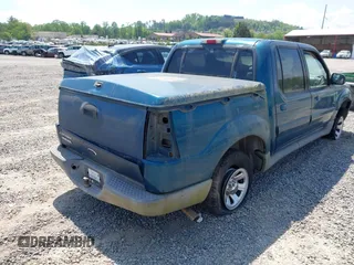 2001 Ford Explorer Sport Trac z VIN 1FMZU67E11UB38555, wystawiony jako IAAI lot #42137661 z przebiegiem 249 333 mil mil oraz . Historia ofert i sprzedaży dostępna na DreamBid. Obrazek 4.