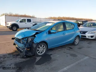 2015 Toyota Prius c One with VIN JTDKDTB37F1086741, listed as a IAAI auction lot 41642663 with 121,313 mi miles. Bid and sale history available at carsss.com. Image 18.