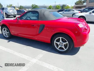 2000 Toyota MR2 z VIN JTDFR3207Y0021485, wystawiony jako IAAI lot #42281031 z przebiegiem 133 064 mil mil oraz . Historia ofert i sprzedaży dostępna na DreamBid. Obrazek 3.