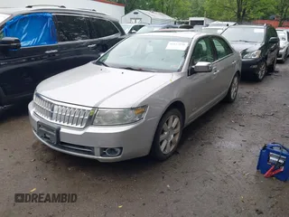 2008 Lincoln MKZ z VIN 3LNHM26T28R647608, wystawiony jako IAAI lot #42527530 z przebiegiem 118 720 mil mil oraz . Historia ofert i sprzedaży dostępna na DreamBid. Obrazek 2.