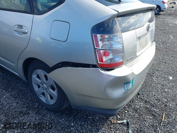 2005 Toyota Prius with VIN JTDKB20U853025994, listed as a IAAI auction lot 41935239 with 175,281 mi miles and . Bid and sale history available at DreamBid. Image 6.