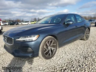 2020 Volvo S60 Momentum with VIN 7JR102FK4LG073121, listed as a Copart auction lot 86650304 with NaN miles and Salvage Title. Bid and sale history available at carsss.com. Image 1.