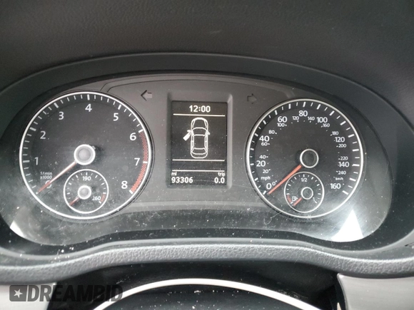 2014 Volkswagen Passat SE with VIN 1VWBP7A30EC008267, listed as a Copart auction lot 60261435 with 93,306 mi miles and Salvage title. Bid and sale history available at DreamBid. Image 9.