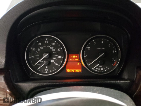 2011 BMW 3 Series 328i xDrive with VIN WBAPK7G52BNN70250, listed as a Copart auction lot 83907574 with 196,178 mi miles and Clean Title. Bid and sale history available at carsss.com. Image 9.