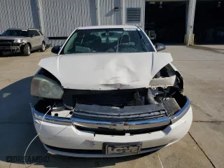 2004 Chevrolet Malibu with VIN 1G1ZS52F34F246942, listed as a Copart auction lot 72402444 with 249,776 mi miles and Salvage Title. Bid and sale history available at carsss.com. Image 5.