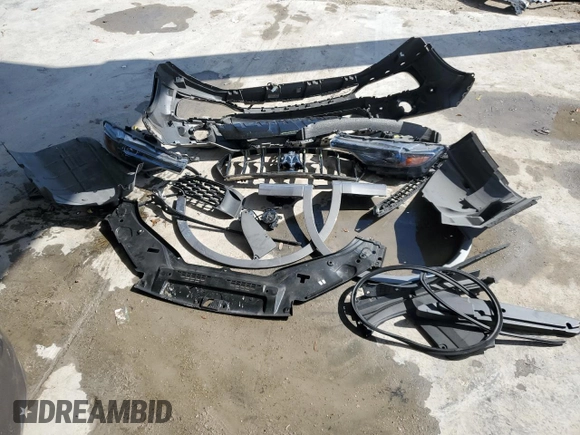 2021 Maserati Levante S z VIN ZN661YUA3MX369441, wystawiony jako Copart lot #50344155 z przebiegiem 71 963 mil mil oraz Nie do naprawy • Non repairable. Historia ofert i sprzedaży dostępna na DreamBid. Obrazek 13.