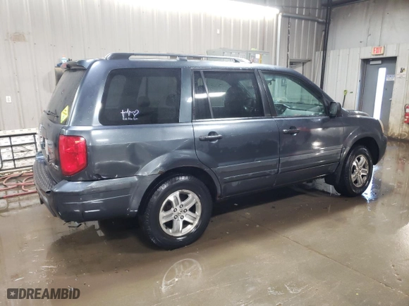 2005 Honda Pilot EX with VIN 5FNYF18485B035733, listed as a Copart auction lot 45552935 with 199,749 mi miles and Salvage Title. Bid and sale history available at carsss.com. Image 3.