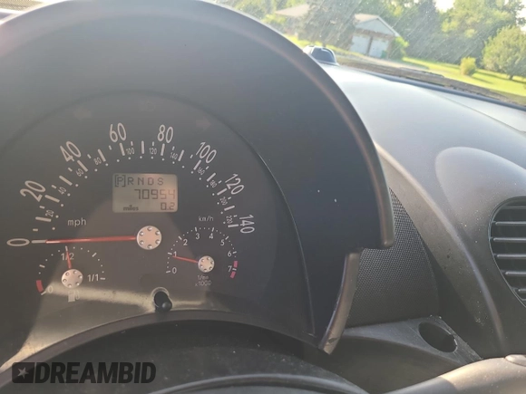 2005 Volkswagen Beetle GLS with VIN 3VWCM31Y35M368133, listed as a Copart auction lot 64895155 with 70,954 mi miles and Clean title. Bid and sale history available at DreamBid. Image 8.