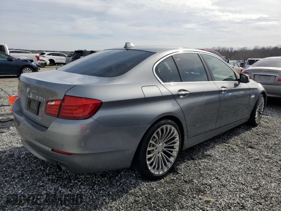 2013 BMW 5 Series 535i xDrive with VIN WBAFU7C55DDU73225, listed as a Copart auction lot 45547325 with 127,797 mi miles and Salvage title. Bid and sale history available at DreamBid. Image 3.
