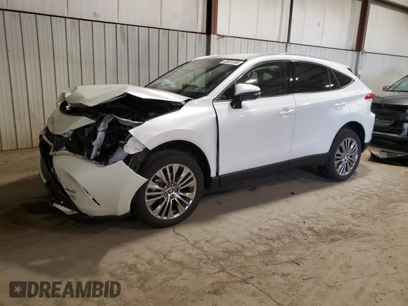 2022 Toyota Venza LE with VIN JTEAAAAH7NJ096721, listed as a Copart auction lot 53651335 with 31,820 mi miles and Salvage Title. Bid and sale history available at carsss.com. Image 1.