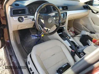 2013 Volkswagen Passat SE w/Sunroof with VIN 1VWBP7A33DC061222, listed as a Copart auction lot 45636395 with 127,218 mi miles and Salvage Title. Bid and sale history available at carsss.com. Image 8.