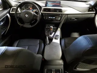 2018 BMW 3 Series 320i xDrive with VIN WBA8E5G56JNV02449, listed as a Copart auction lot 48788795 with 117,474 mi miles and Salvage Title. Bid and sale history available at carsss.com. Image 8.