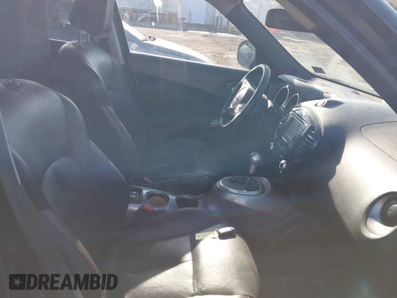 2011 Nissan Juke SL with VIN JN8AF5MV6BT020992, listed as a IAAI auction lot 42061359 with 77,242 mi miles. Bid and sale history available at carsss.com. Image 5.