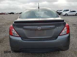 2018 Nissan Versa S Plus z VIN 3N1CN7AP9JL818501, wystawiony jako Copart lot #50786155 z przebiegiem 120 681 mil mil oraz Szkody całkowita. Historia ofert i sprzedaży dostępna na DreamBid. Obrazek 6.