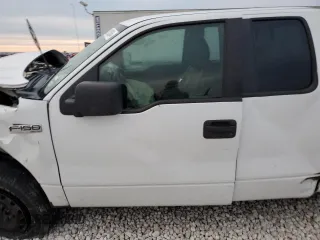 2008 Ford F-150 STX with VIN 1FTRX12W08FB86089, listed as a Copart auction lot 83230064 with Not Provided miles and Salvage Title. Bid and sale history available at carsss.com. Image 7.