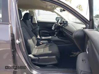 2024 Honda HR-V LX z VIN 3CZRZ2H35RM765460, wystawiony jako IAAI lot #41760314 z przebiegiem 12 837 mil mil oraz . Historia ofert i sprzedaży dostępna na DreamBid. Obrazek 5.