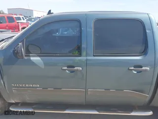 2010 Chevrolet Silverado 1500 LT with VIN 3GCRCSE07AG256393, listed as a IAAI auction lot 41735987 with 157,543 mi miles. Bid and sale history available at carsss.com. Image 14.