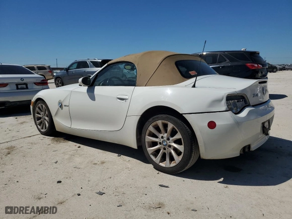 2006 BMW Z4 3.0si with VIN 4USBU53586LX00528, listed as a Copart auction lot 70445404 with 168,270 mi miles and Clean Title. Bid and sale history available at carsss.com. Image 2.