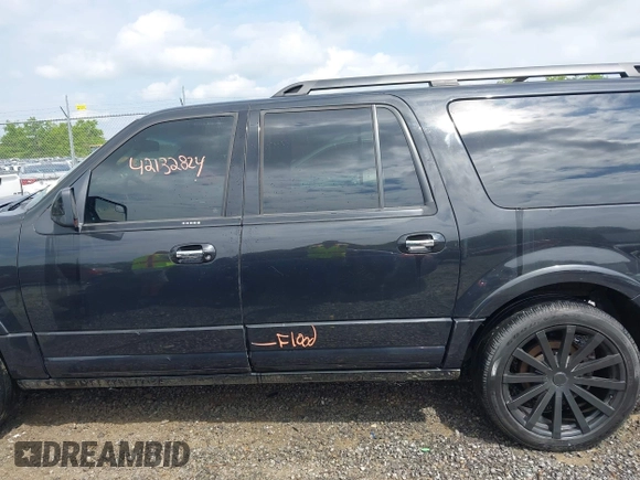 2014 Ford Expedition Max Limited z VIN 1FMJK2A50EEF40586, wystawiony jako IAAI lot #42132824 z przebiegiem 252 528 mil mil oraz . Historia ofert i sprzedaży dostępna na DreamBid. Obrazek 6.