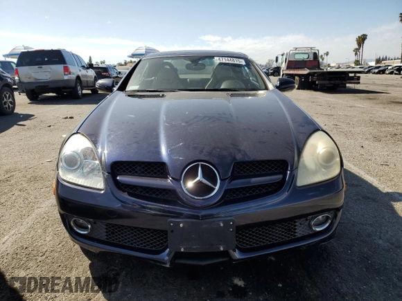 2009 Mercedes-Benz SLK-Class 3.0L with VIN WDBWK54F89F190333, listed as a Copart auction lot 47144815 with 93,222 mi miles and Salvage Title. Bid and sale history available at carsss.com. Image 5.