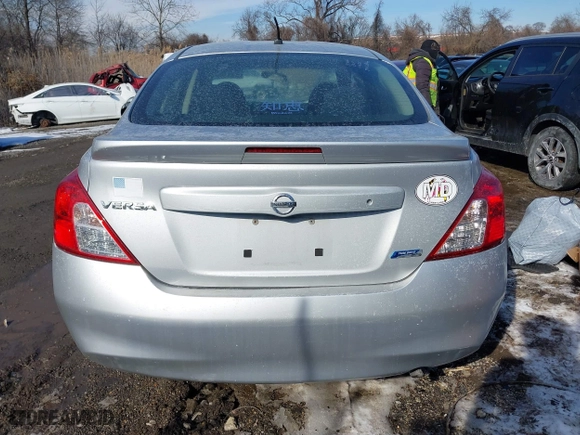 2015 Nissan Versa SV with VIN 3N1CN7AP0FL859686, listed as a IAAI auction lot 41410423 with 147,092 mi miles. Bid and sale history available at carsss.com. Image 16.