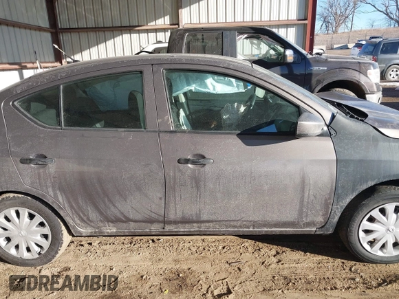 2016 Nissan Versa S with VIN 3N1CN7AP9GL818281, listed as a IAAI auction lot 41652921 with 158,676 mi miles and . Bid and sale history available at DreamBid. Image 13.