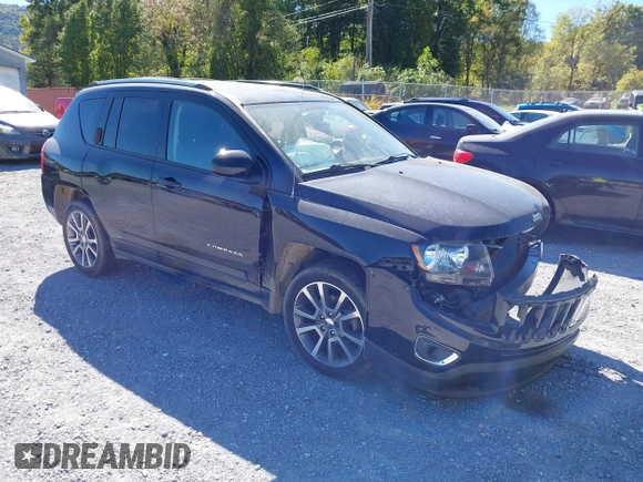 2016 Jeep Compass Latitude with VIN 1C4NJDEB5GD753210, listed as a IAAI auction lot 40530185 with 87,045 mi miles. Bid and sale history available at carsss.com. Image 1.