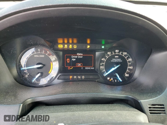 2017 Ford Police Interceptor Utility z VIN 1FM5K8AR3HGB15573, wystawiony jako Copart lot #53167325 z przebiegiem 89 342 mil mil oraz Szkody całkowita. Historia ofert i sprzedaży dostępna na DreamBid. Obrazek 9.