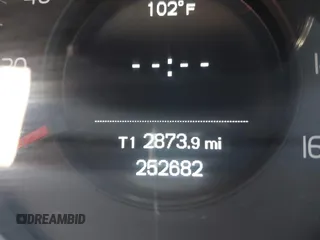 2017 Volvo XC60 with VIN YV440MDJ7H2097982, listed as a IAAI auction lot 42483465 with 252,682 mi miles and . Bid and sale history available at DreamBid. Image 14.