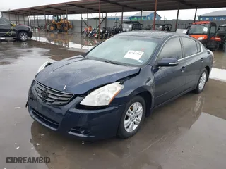 2010 Nissan Altima 2.5 S with VIN 1N4AL2AP8AN413068, listed as a IAAI auction lot 41717438 with 117,878 mi miles. Bid and sale history available at carsss.com. Image 18.