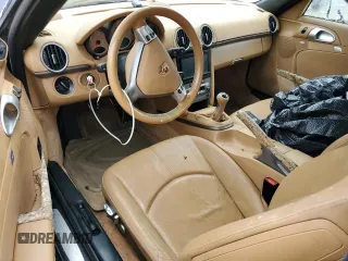 2005 Porsche Boxster с VIN WP0CA29875U713041, выставлен на аукционе Copart как лот 74948004 с пробегом Не указан миль и Списание • Salvage title. История ставок и продаж доступна на DreamBid. Изображение 8.