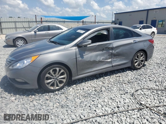 2014 Hyundai Sonata SE with VIN 5NPEC4AC7EH830904, listed as a Copart auction lot 52088375 with 212,206 mi miles and Salvage Title. Bid and sale history available at DreamBid. Image 1.