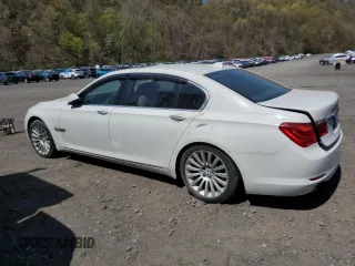 2012 BMW 7 Series 750Li xDrive z VIN WBAKC8C54CC434833, wystawiony jako Copart lot #54531455 z przebiegiem 110 959 mil mil oraz Szkoda całkowita • Salvage title. Historia ofert i sprzedaży dostępna na DreamBid. Obrazek 2.
