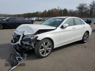 2019 Mercedes-Benz C 300 with VIN 55SWF8EB5KU292748, listed as a Copart auction lot 54100535 with 10,495 mi miles and Salvage Title. Bid and sale history available at DreamBid. Image 1.