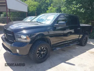 2014 Ram 1500 Express z VIN 1C6RR6KG5ES454063, wystawiony jako IAAI lot #42461593 z przebiegiem 118 090 mil mil oraz . Historia ofert i sprzedaży dostępna na DreamBid. Obrazek 2.