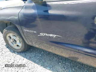 1998 Dodge Dakota SLT with VIN 1B7GL22X3WS569885, listed as a IAAI auction lot 42128994 with 1 mi miles. Bid and sale history available at carsss.com. Image 11.