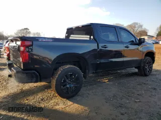 2024 Chevrolet Silverado 1500 Custom Trail Boss with VIN 3GCUDCED4RG307697, listed as a Copart auction lot 42723085 with 4,847 mi miles and Salvage Title. Bid and sale history available at carsss.com. Image 3.