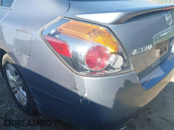 2011 Nissan Altima 2.5 S with VIN 1N4AL2AP4BC168766, listed as a IAAI auction lot 41993926 with 175,382 mi miles. Bid and sale history available at carsss.com. Image 6.
