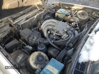 1987 BMW 3 Series z VIN WBAAB6400H1689066, wystawiony jako Copart lot #86407574 z przebiegiem 177 997 mil mil oraz Czysty tytuł • Clean title. Historia ofert i sprzedaży dostępna na DreamBid. Obrazek 11.