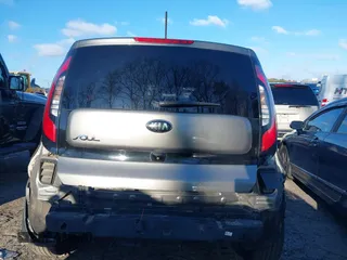 2016 Kia Soul + with VIN KNDJP3A51G7302491, listed as a IAAI auction lot 41794567 with 123,425 mi miles. Bid and sale history available at carsss.com. Image 16.