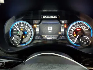 2019 Ram 1500 Limited z VIN 1C6SRFHTXKN512958, wystawiony jako Copart lot #49081205 z przebiegiem 68 648 mil mil oraz Szkoda całkowita • Salvage title. Historia ofert i sprzedaży dostępna na DreamBid. Obrazek 9.